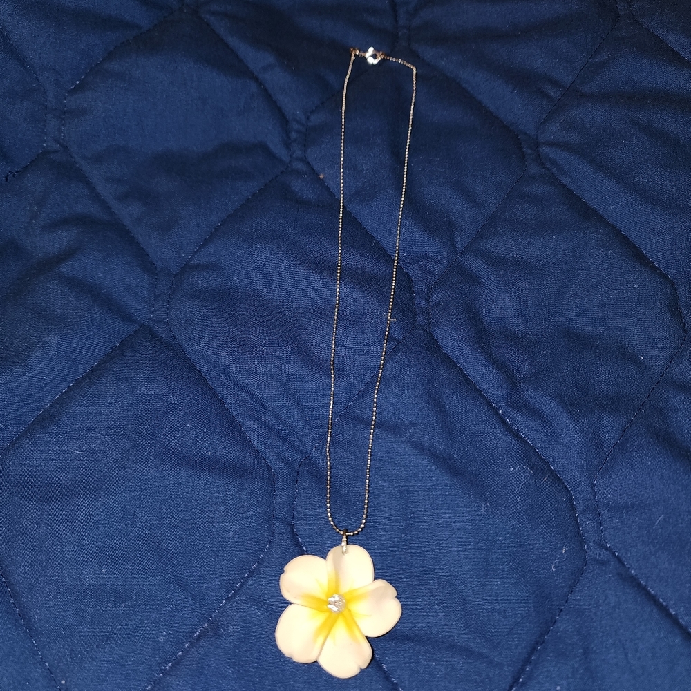 White/yellow Hawaiian Frangipani Blossom Necklace